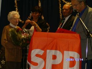 Ehrung einer Jubilarin für 60 Jahre Mitgliedschaft in der SPD